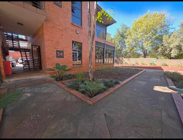 BUSINESS FOR SALE IN DIE HOEWES